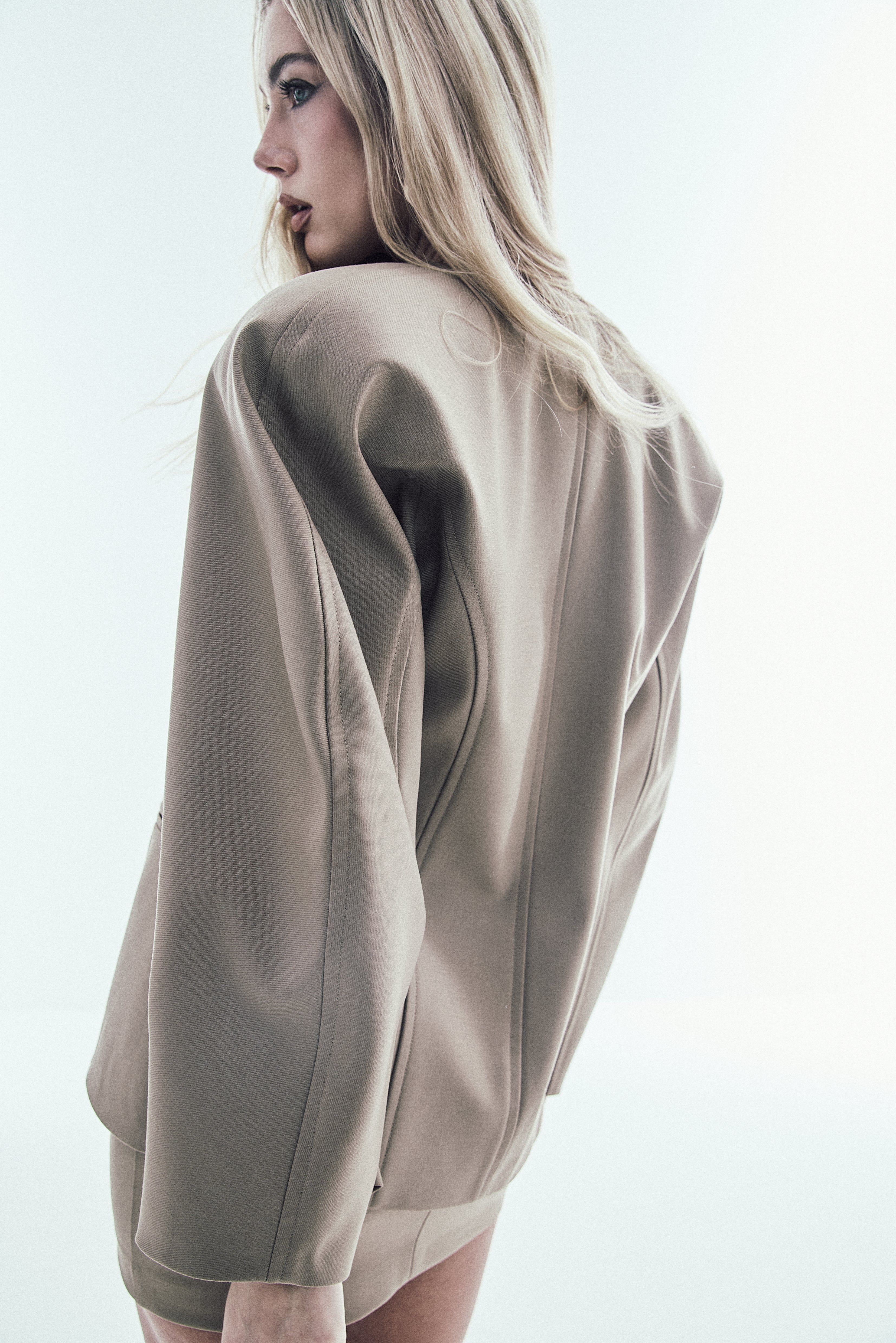 BLAZER MONOPETTO CON SPALLA RAGLAN